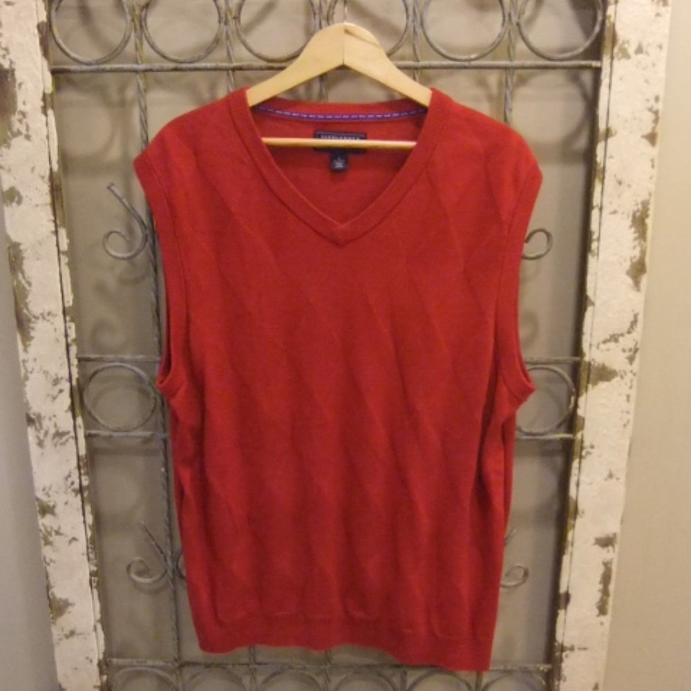 SADDLEBRED V-NECK SWEATER VEST MENS -MEDIUM